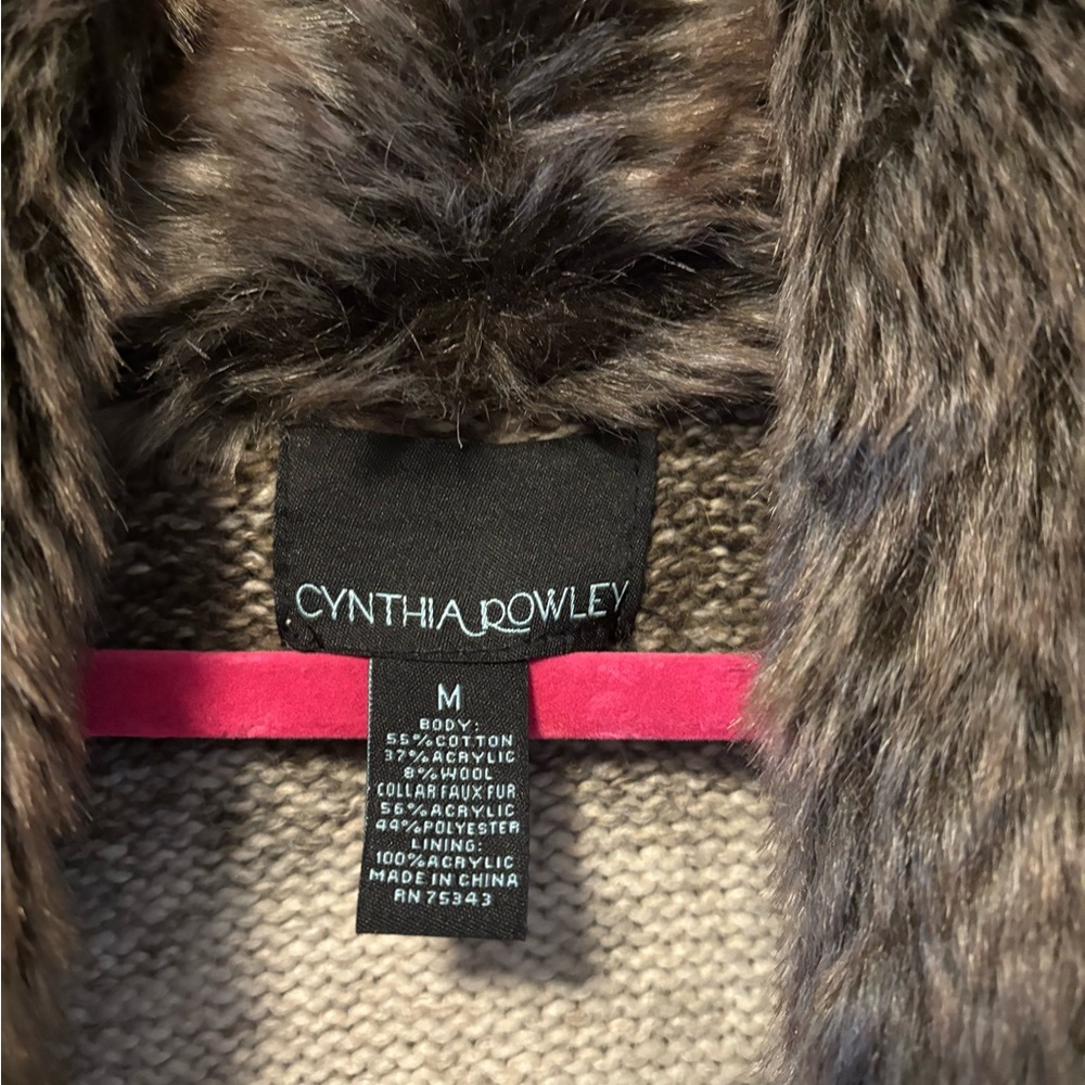 Cynthia Rowley Faux Fur Trim Vest - Picture 3 of 3